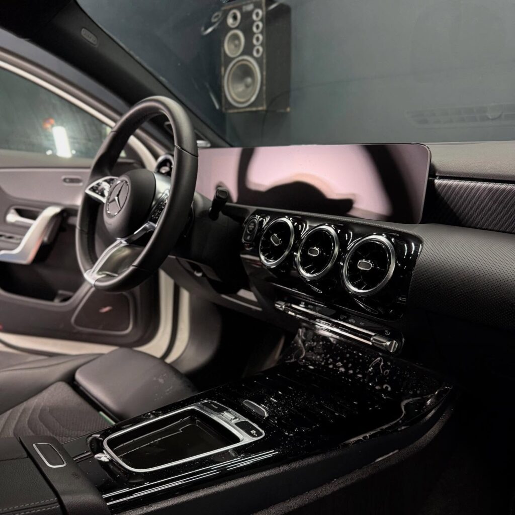 Detal realizacji Wolina Garage DW